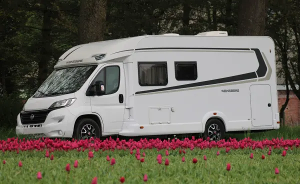 Weinsberg CaraSuite camper huren Valthermond Drenthe