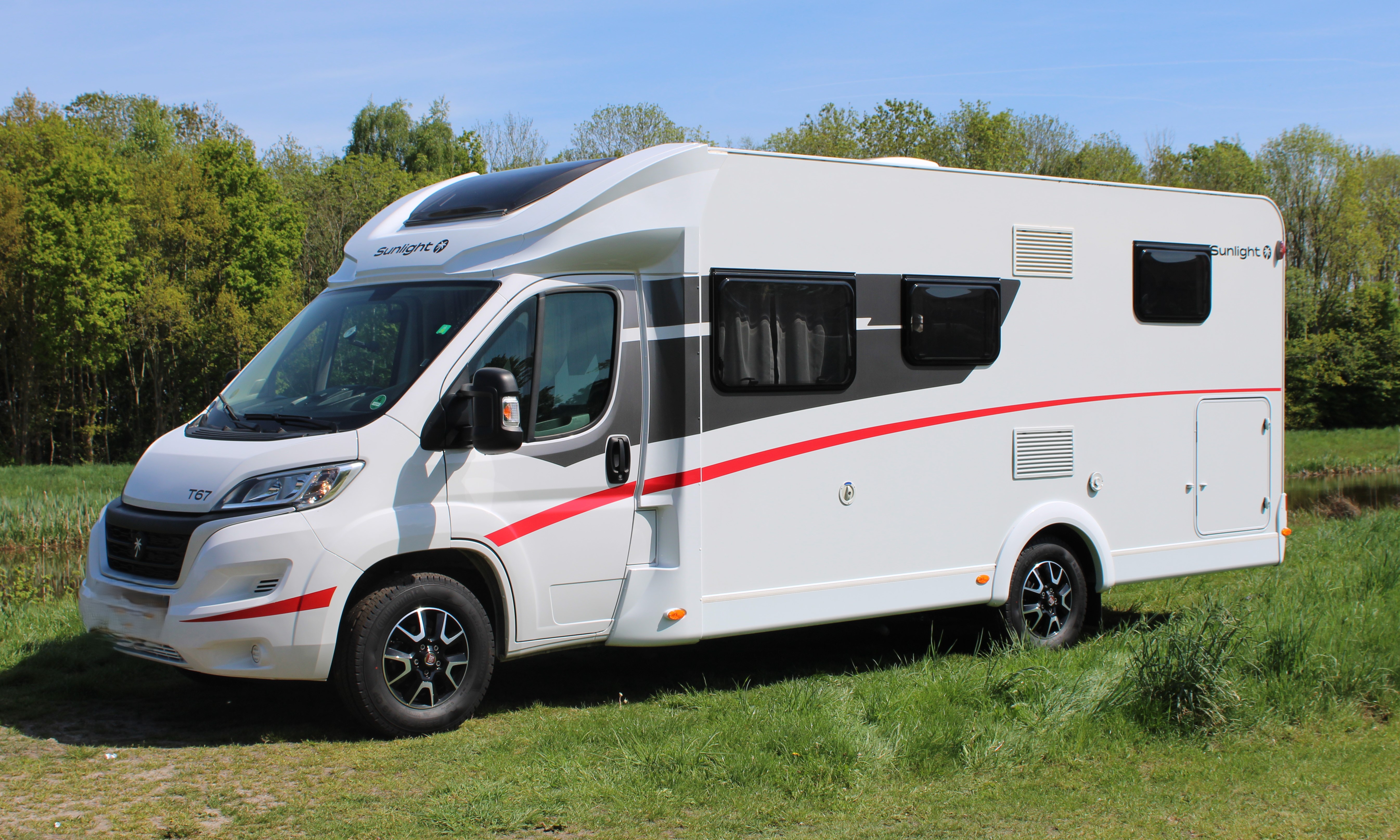 Sunlight T67 - camper huren bij Zwiep